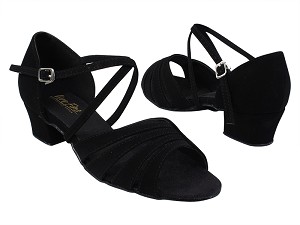1680 136 Black Nubuck_X-Strap Arch with 1.5" Medium Heel in the photo 