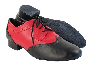 PP302 Black_F_B_Red Leather with 1" Standard Heel in the photo 